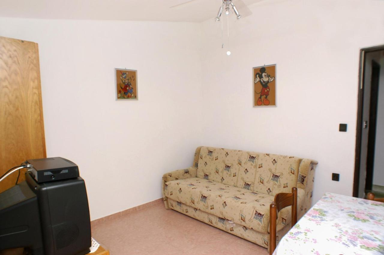 Apartments With A Parking Space Potocnica, Pag - 4096 Стара-Новаля Экстерьер фото